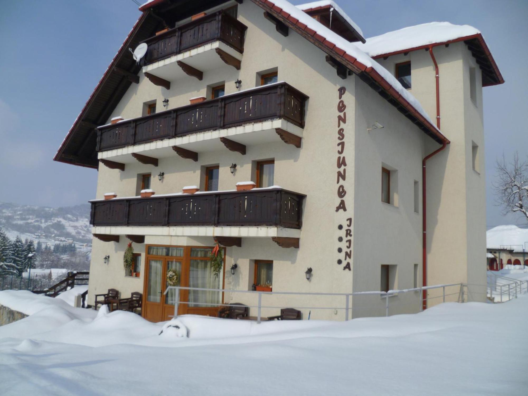 Pension Irina Hotel Arefu Exterior photo